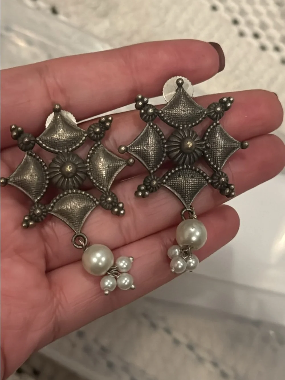 Oxidized Tone Filigree Pearl Drop Earrings